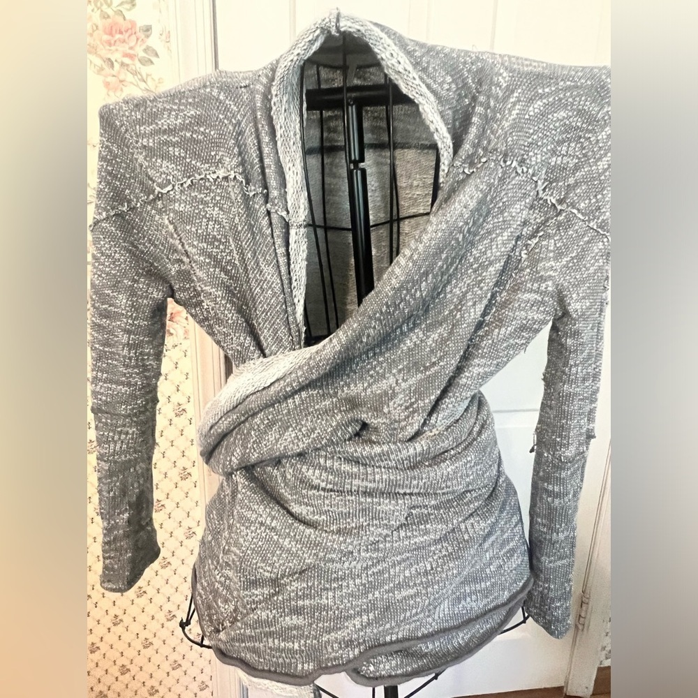 Free people Loop Cardigan Cream Grey wrap waterfall frayed distressed lagenlook - Picture 13 of 16